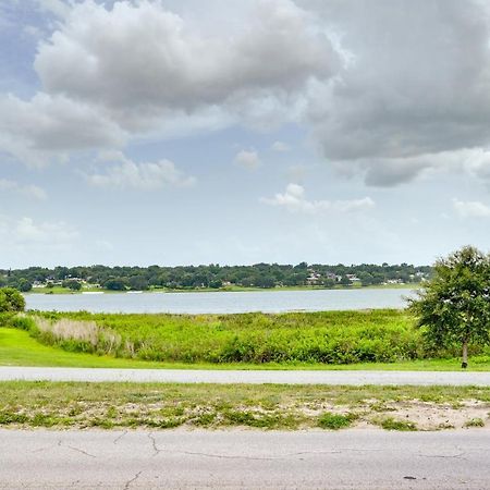 Sunny Lake Wales Getaway - 1 Mi To Downtown Exterior photo